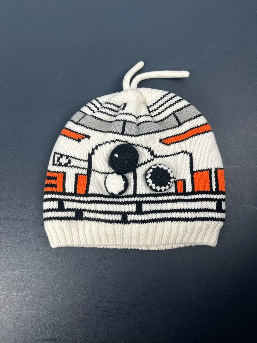 Hanna Andersson BB-8 Star Wars knit beanie